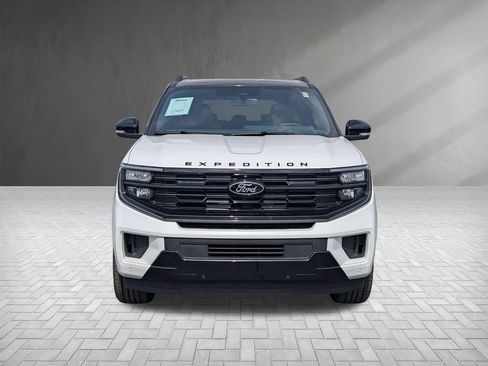 New 2025 Ford Expedition Platinum w/ Stealth Performance Package image 6