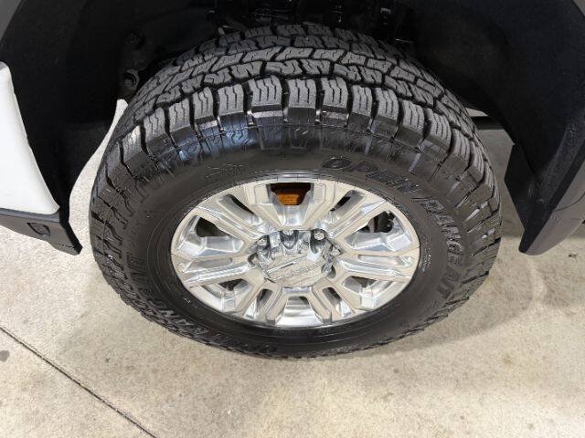 Used 2021 GMC Sierra 3500 Denali w/ Denali Ultimate Package AWD/4WD image 13