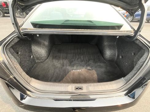 Used 2019 Nissan Altima 2.5 S FWD image 8