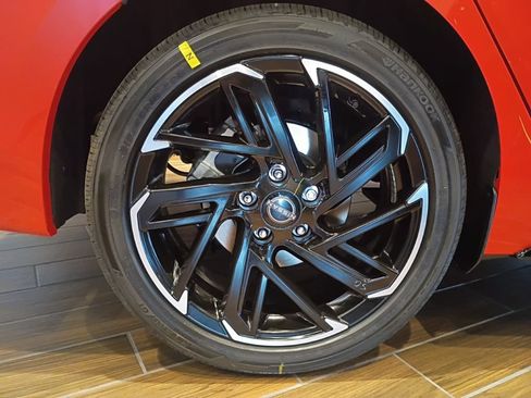New 2026 Nissan Sentra SR w/ Floor Mat Package FWD image 27