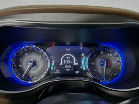 Used 2019 Chrysler Pacifica Limited w/ Tire & Wheel Group image 12