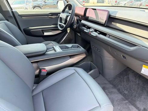 New 2026 Kia EV9 Light RWD image 21