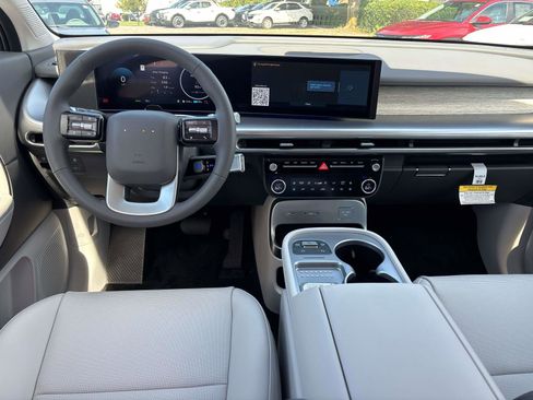 New 2026 Hyundai Ioniq 9 SEL image 8