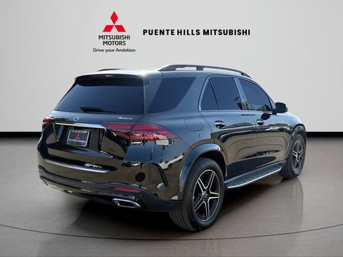 Used 2025 Mercedes-Benz GLE 450e 4MATIC image 5