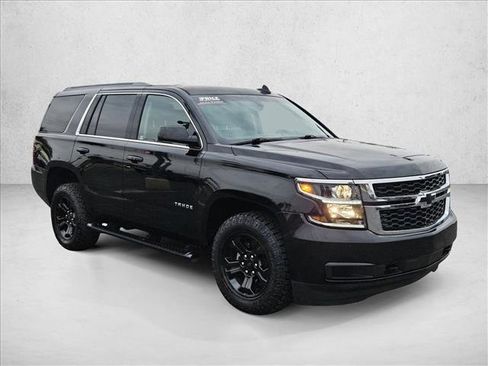 Used 2018 Chevrolet Tahoe LS image 3