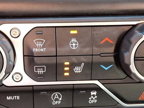 Used 2020 Jeep Gladiator Rubicon image 24