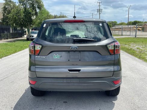 Used 2017 Ford Escape S FWD image 6