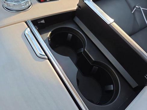 New 2025 Lincoln Navigator Reserve AWD/4WD image 20