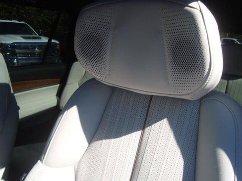 New 2026 Cadillac Vistiq Luxury image 10