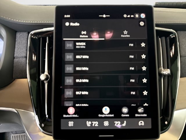 New 2027 Volvo XC90 T8 Plus AWD/4WD image 11