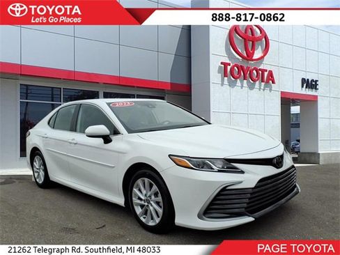 Certified 2023 Toyota Camry LE image 1