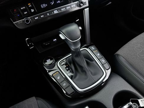 Certified 2024 Kia Seltos X-Line AWD/4WD image 26
