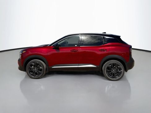 Used 2025 Nissan Kicks SR FWD image 4