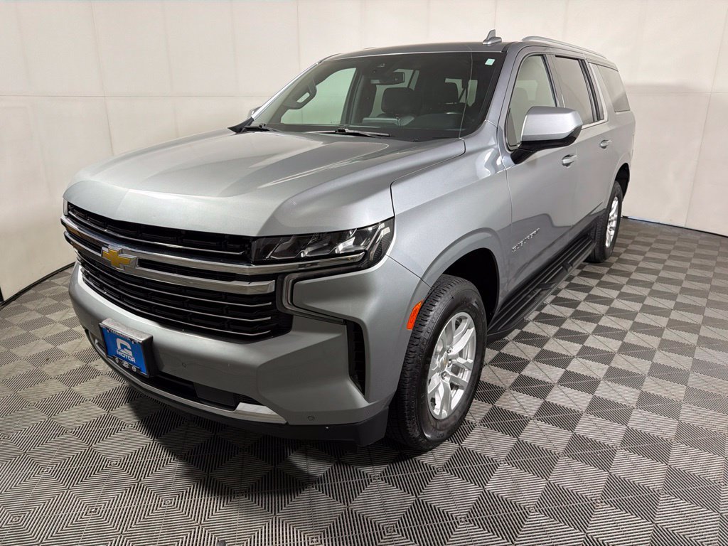 Used 2024 Chevrolet Suburban LT AWD/4WD image 4