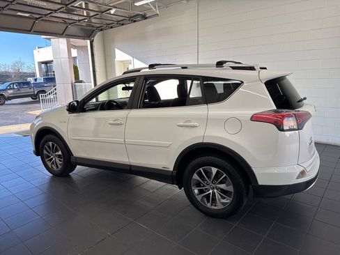 Used 2016 Toyota RAV4 XLE image 5