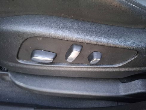 Used 2023 Cadillac XT6 Premium Luxury w/ Technology Package image 12