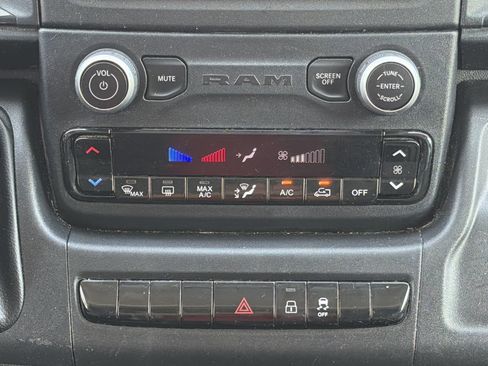 Used 2023 RAM ProMaster 2500 FWD image 4