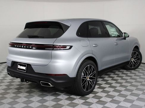 New 2026 Porsche Cayenne image 7