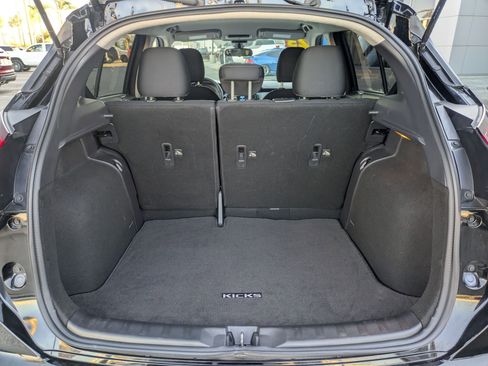 Used 2023 Nissan Kicks SV image 25