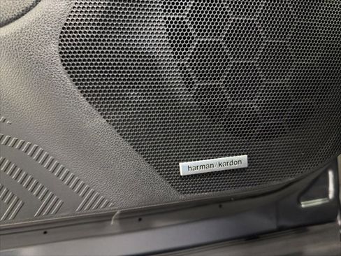 Certified 2025 Subaru Forester Limited w/ Popular Package #1 image 10