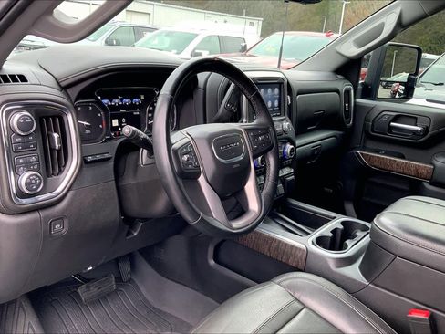Used 2023 GMC Sierra 2500 Denali w/ Technology Package image 18