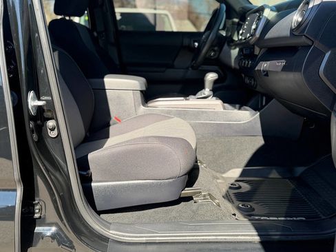 Used 2021 Toyota Tacoma TRD Sport w/ Technology Package image 62