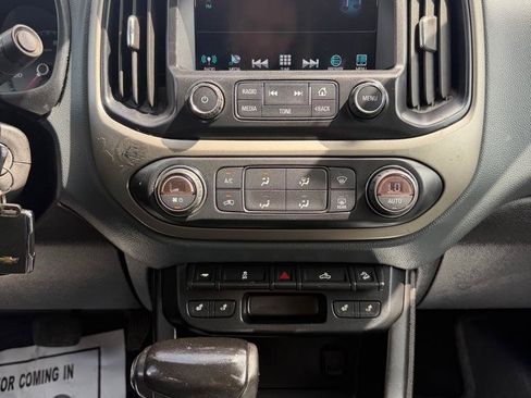 Used 2016 Chevrolet Colorado Z71 RWD image 21