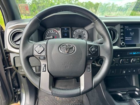 Used 2023 Toyota Tacoma TRD Off-Road AWD/4WD image 30