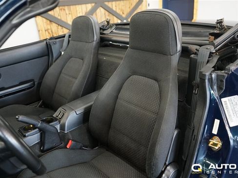 Used 1996 MAZDA MX-5 Miata RWD image 23