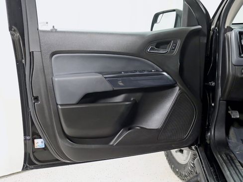 Used 2015 Chevrolet Colorado Z71 image 27