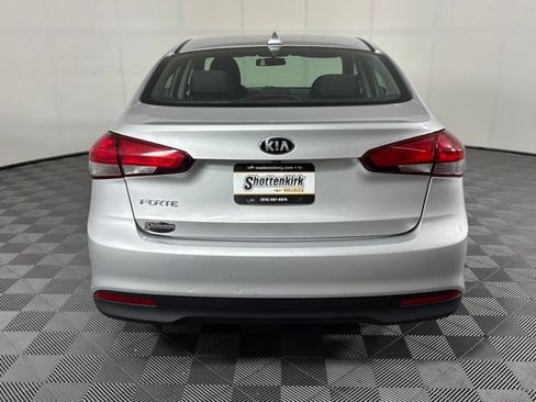 Used 2018 Kia Forte LX w/ LX Popular Package FWD image 7