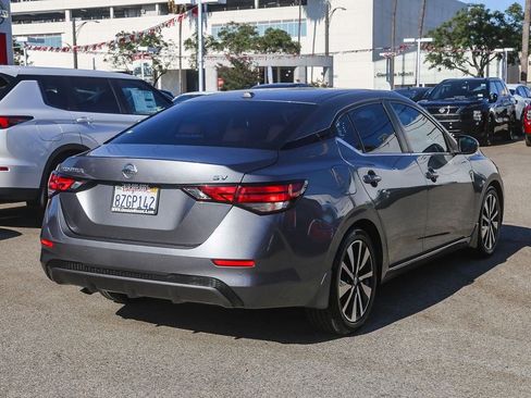 Used 2022 Nissan Sentra SV w/ SV Premium Package FWD image 8