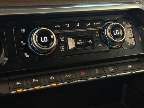 Used 2023 GMC Sierra 1500 Denali w/ Technology Package image 19