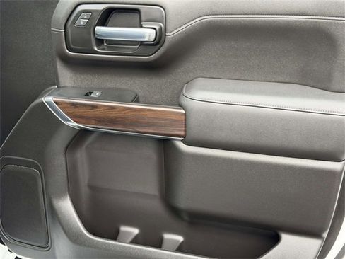 Used 2022 GMC Sierra 1500 SLT w/ SLT Premium Package image 6