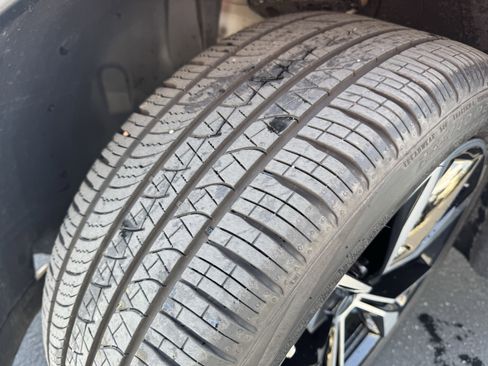 Used 2024 Volkswagen Tiguan SEL R-Line image 21