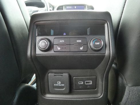 Certified 2023 GMC Acadia AT4 w/ Technology Package AWD/4WD image 24