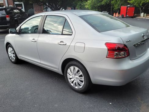 Used 2009 Toyota Yaris Sedan FWD image 7