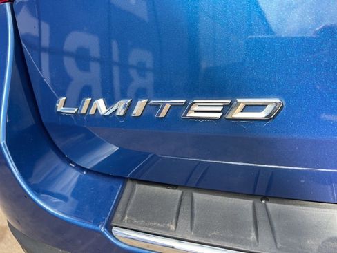 Used 2023 Ford Explorer Limited image 16