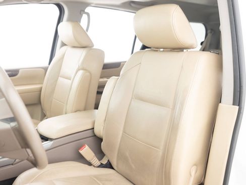 Used 2012 Nissan Armada Platinum AWD/4WD image 22