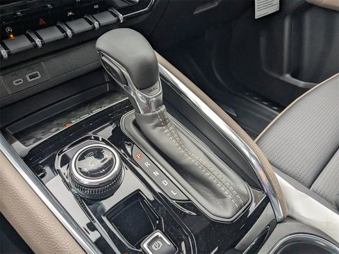 New 2026 GMC Canyon Denali image 16