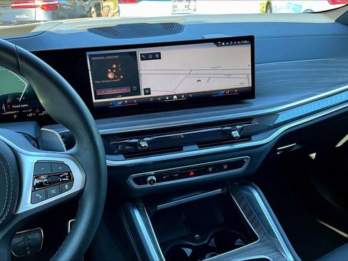 Certified 2025 BMW X6 xDrive40i image 6