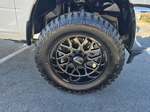 Used 2019 RAM 2500 Big Horn image 14