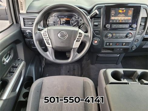 Used 2022 Nissan Titan SV image 12