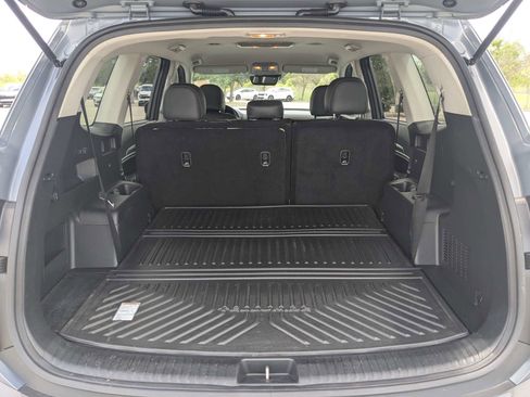 Used 2020 Kia Telluride LX FWD image 16