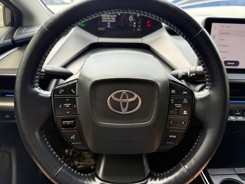 Used 2025 Toyota Prius XLE AWD/4WD image 34