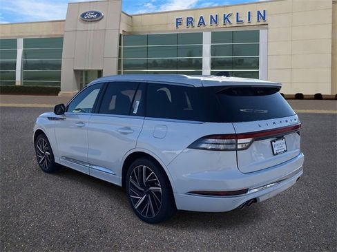 New 2026 Lincoln Aviator Black Label w/ Dynamic Handling Package image 5