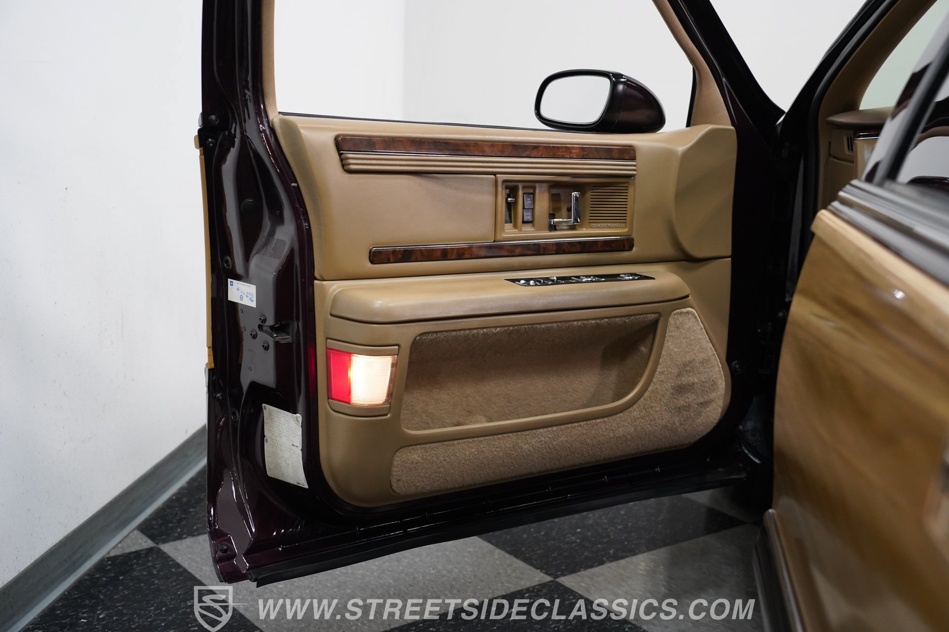Used 1994 Buick Roadmaster Estate RWD image 36