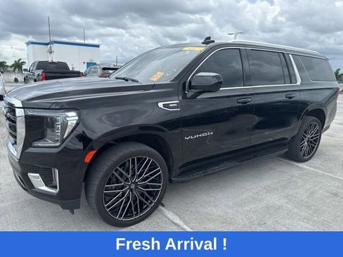 Used 2023 GMC Yukon XL SLE RWD image 1