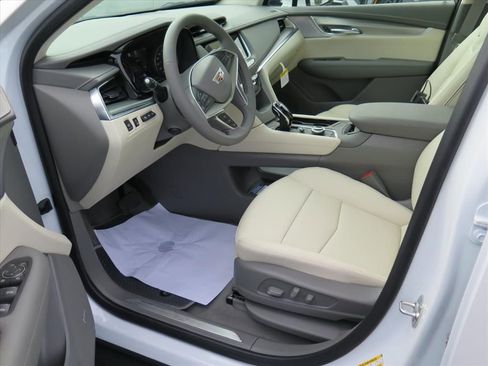 New 2026 Cadillac XT5 Premium Luxury w/ Driver Assist Package image 9