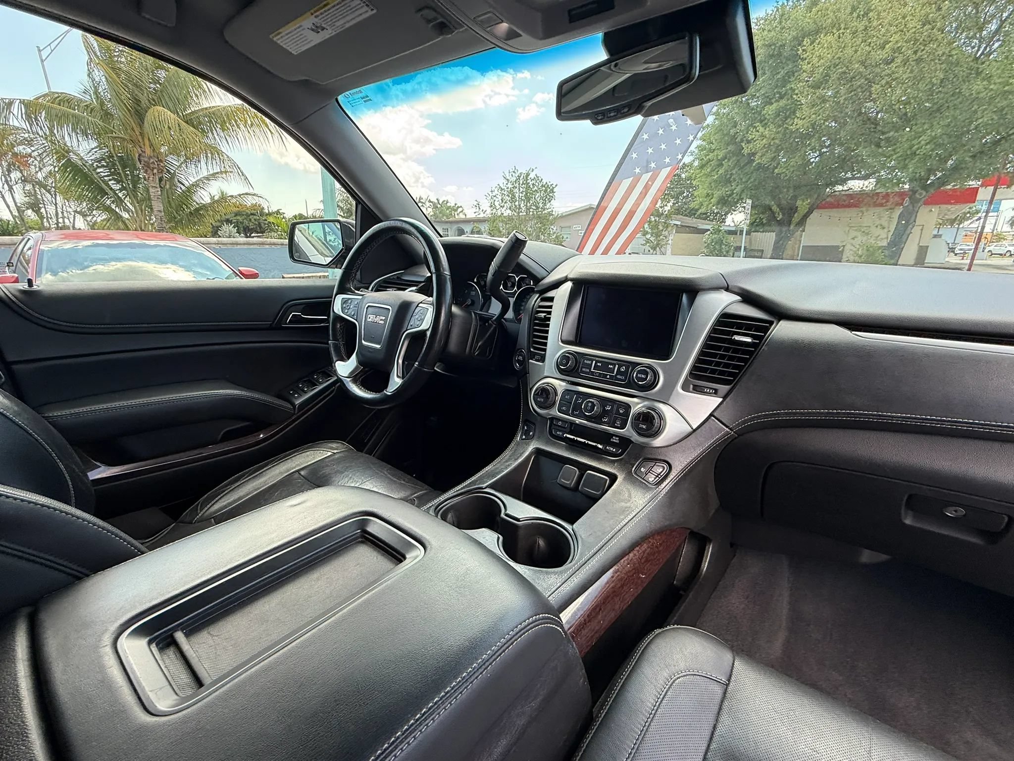 Used 2019 GMC Yukon SLT RWD image 17